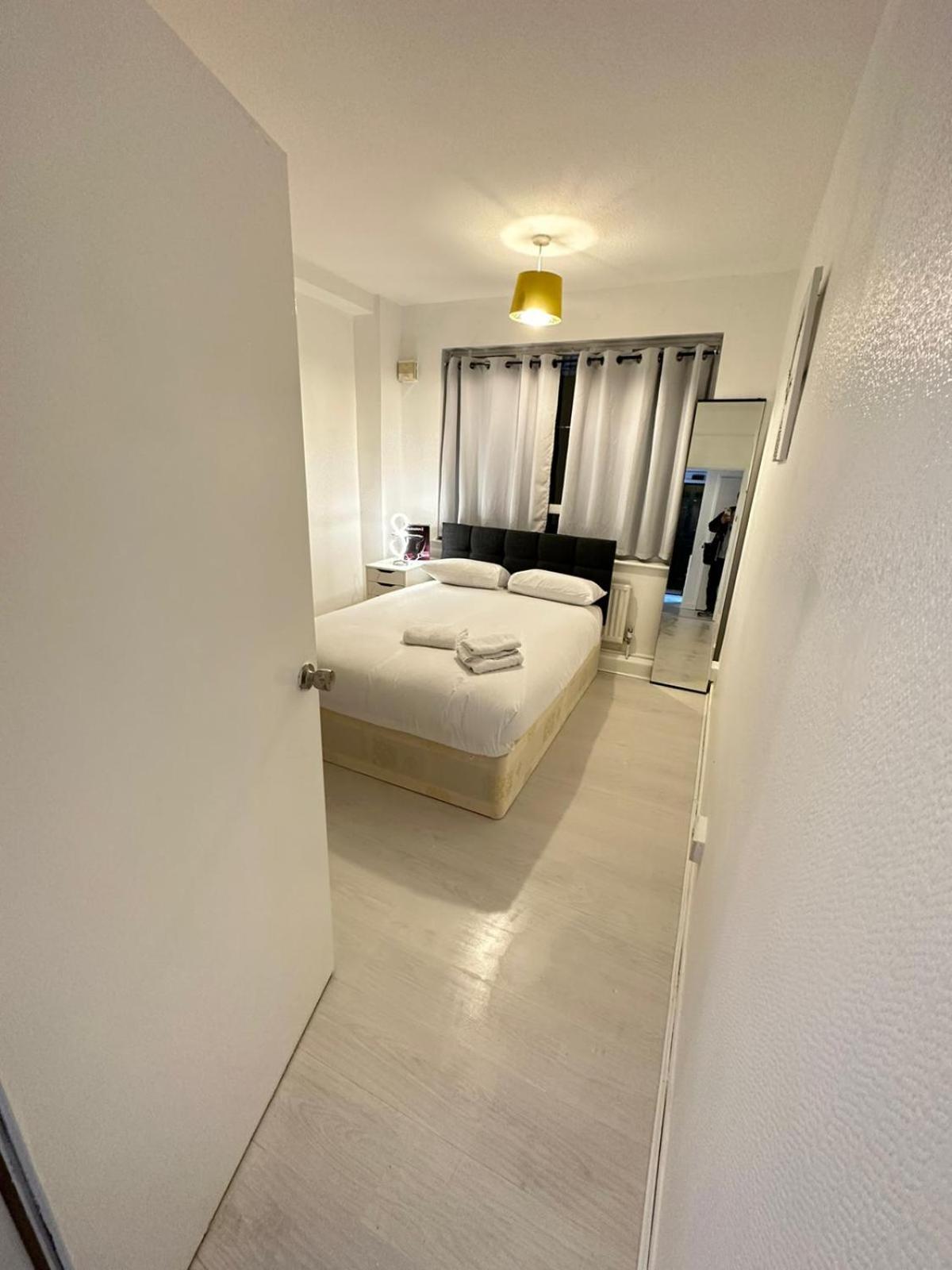 3 Bedroom King Cross Station City Centre Лондон Экстерьер фото